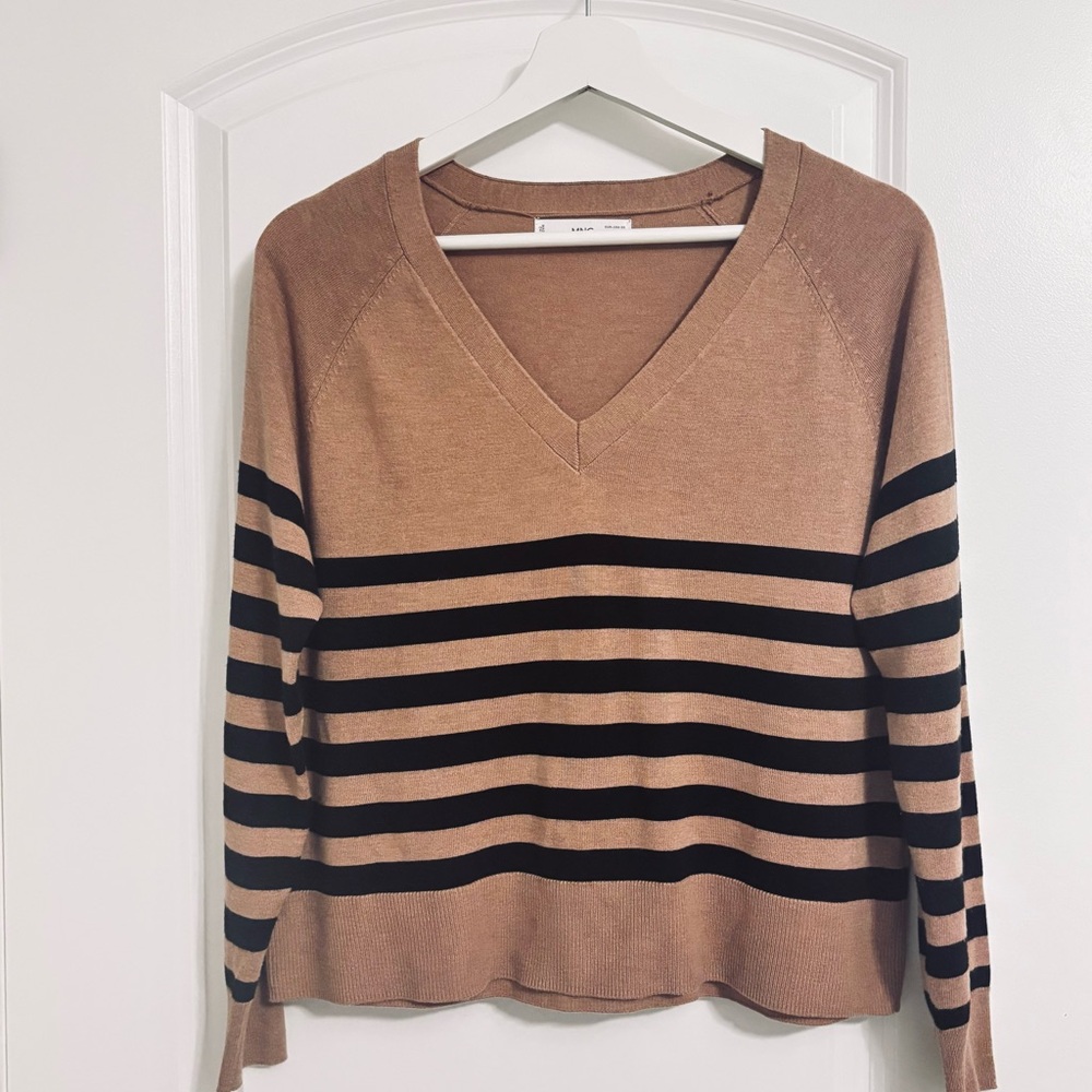 Mango Tan & Black Fine-Knit Sweater